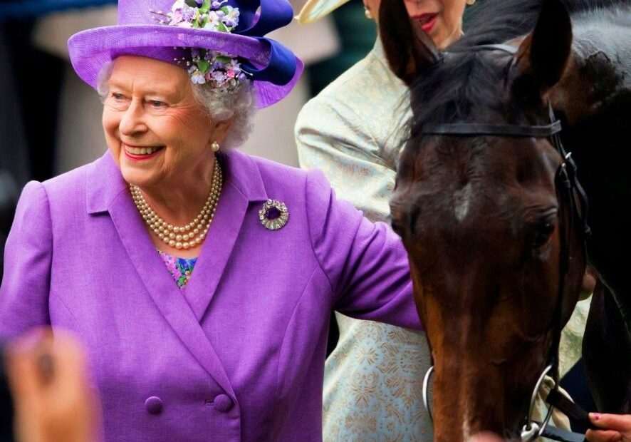 Única filha do casal Elisabeth II e Philip, respectivamente Rainha e Príncipe Consorte, a Princesa Anne herdou da mãe a paixão por cavalos