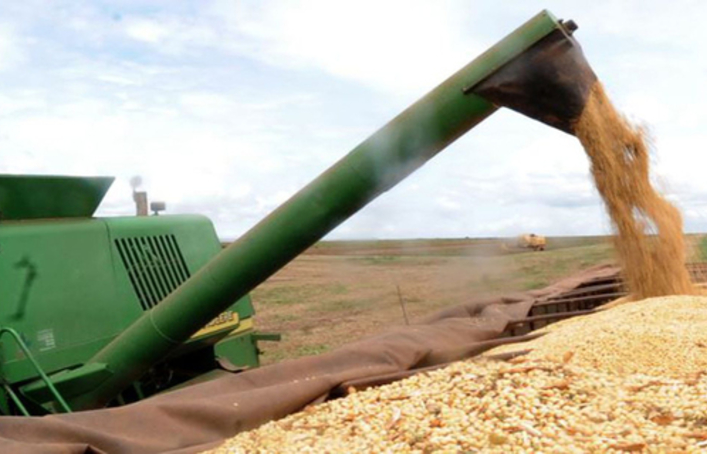 Com alta no preço, saca de 60 quilos da soja é vendida a R$ 127,41 no Paraná - Brasil 61
